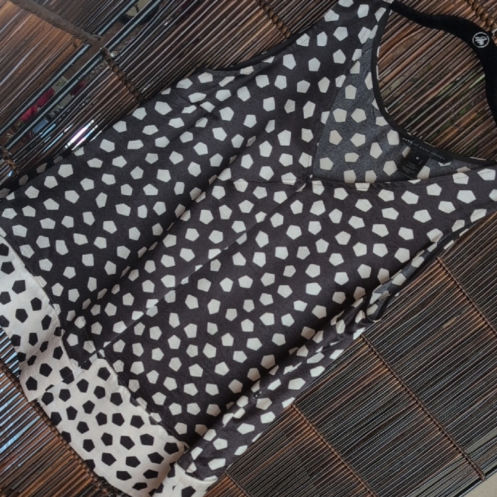 Marc Jacobs Black and White Patterned Tank Top Sz Med Front And Back Pleats